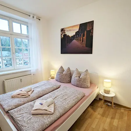 Lichtdurchflutete Helle Mit Garten Sauna & Pool - Hw3 *